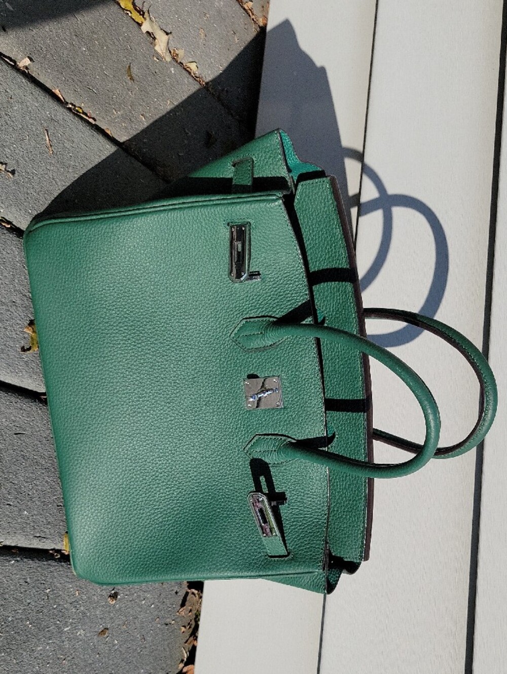 Green Structured Handbag - Picture 3 of 9